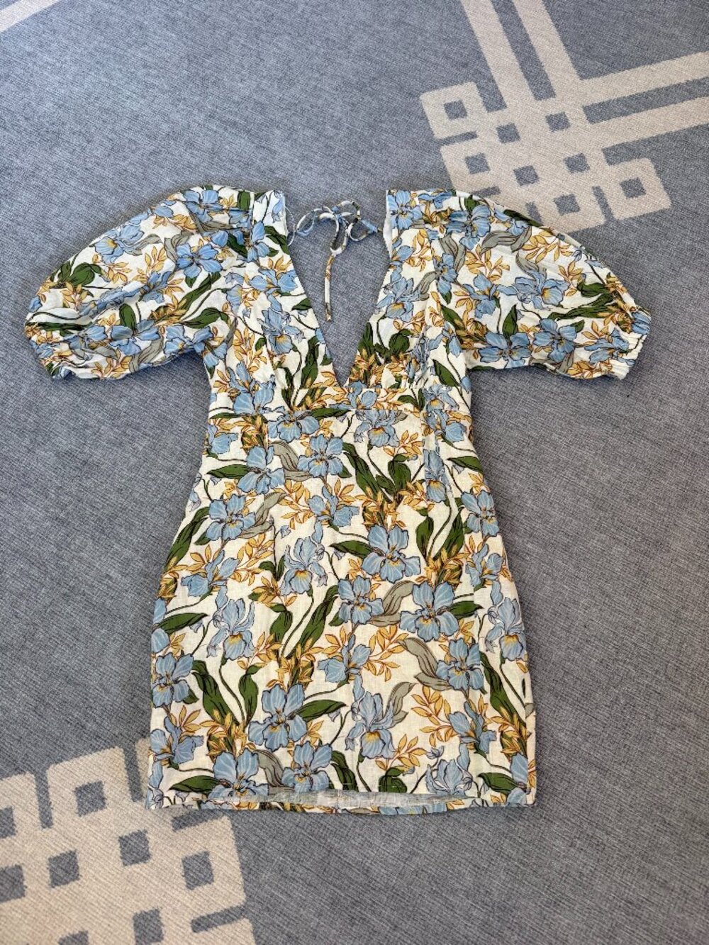 Amalie The Label Mini Dress Women 6 Ivory Blue Linen Indrisia Floral Puff Sleeve